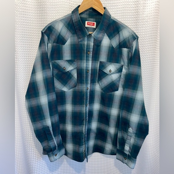 2/49$ Men’s Wrangler Poplin Plaid Shirt size‎ Large - Picture 1 of 13